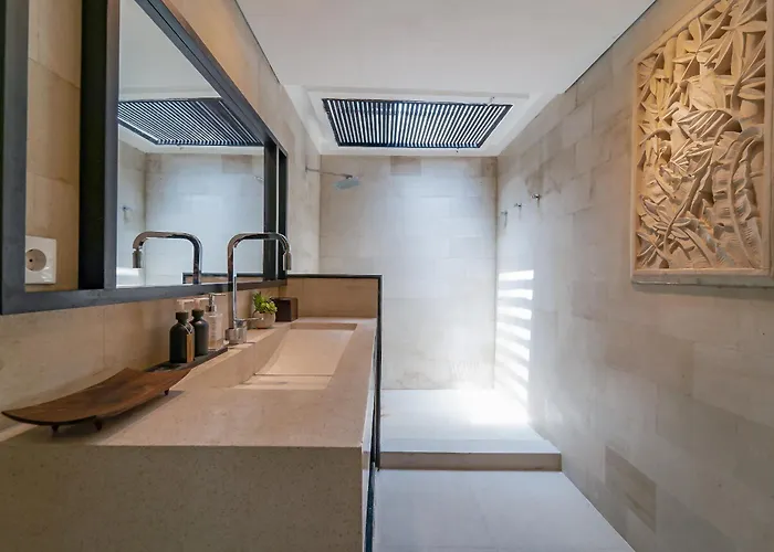 2br W- Private Pool & Patio Seminyak (Bali)