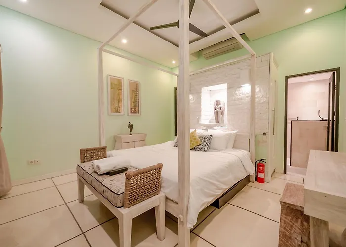 Villa 2br W- Private Pool & Patio