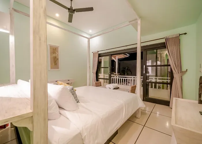 2br W- Private Pool & Patio Villa