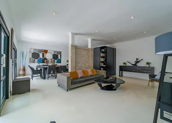2br W- Private Pool & Patio * Seminyak (Bali)
