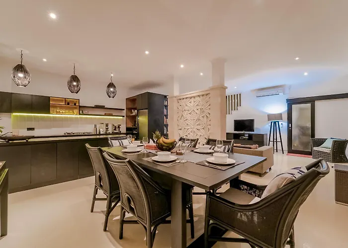 2br W- Private Pool & Patio Villa