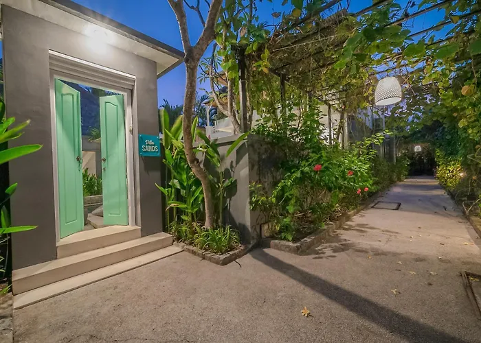 2br W- Private Pool & Patio *