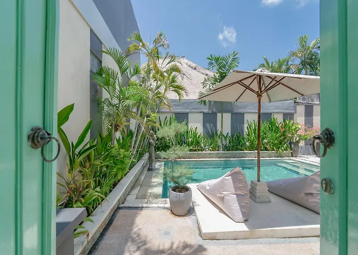 2br W- Private Pool & Patio Villa
