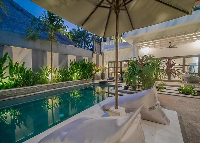 2br W- Private Pool & Patio *