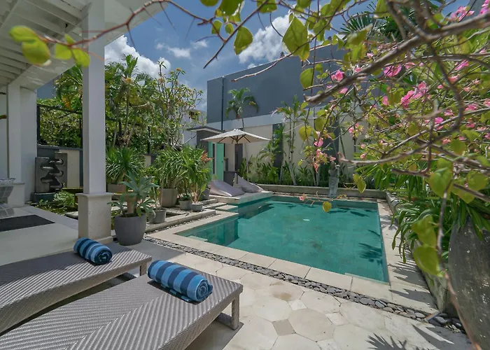 2br W- Private Pool & Patio Villa