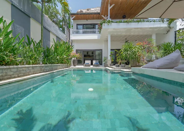 Villa 2br W- Private Pool & Patio *