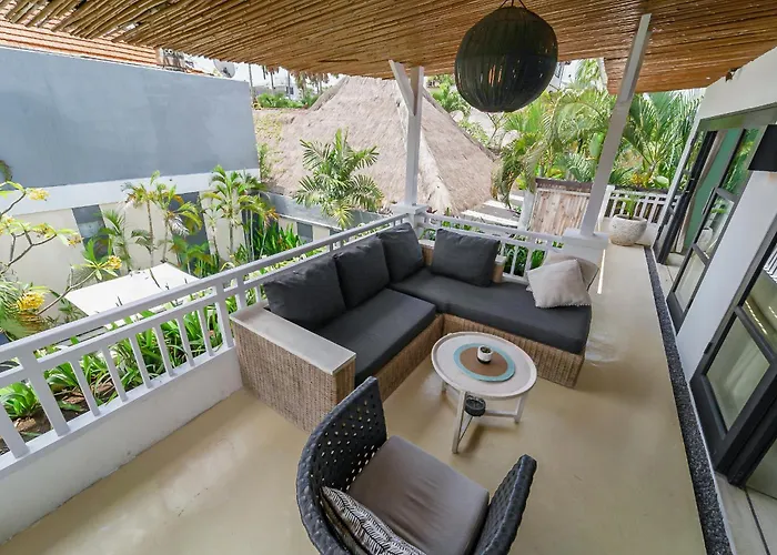 2br W- Private Pool & Patio
